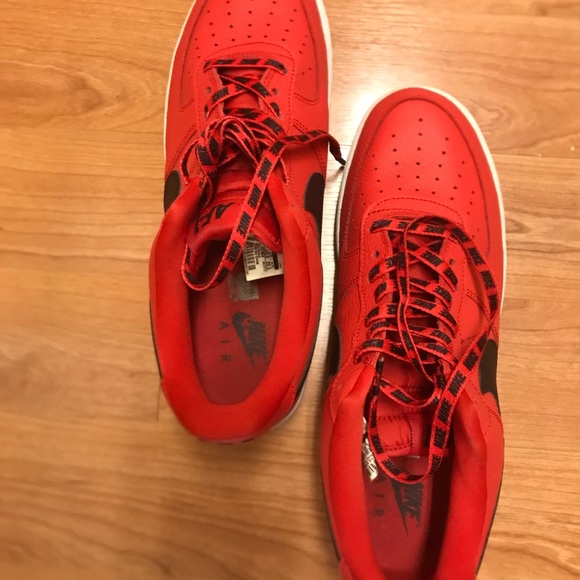 Men’s Air Force. Well Kept Ready for its New Owner. - Picture 11 of 16